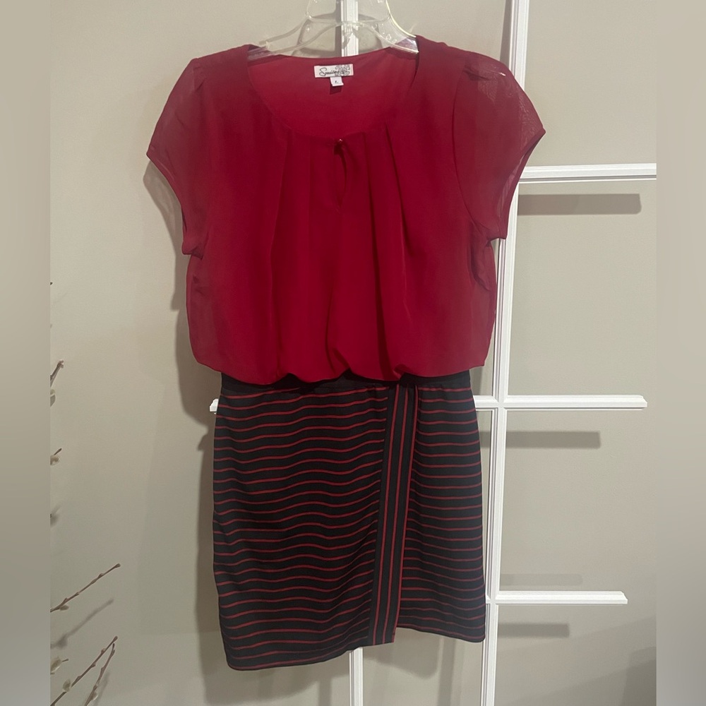 Beautiful Speechless Black & Red Mini Dress. Size L